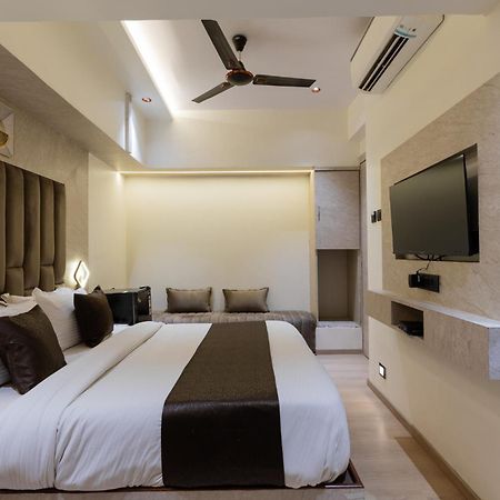 Hotel Larmont Luxury Mumbai Exterior photo