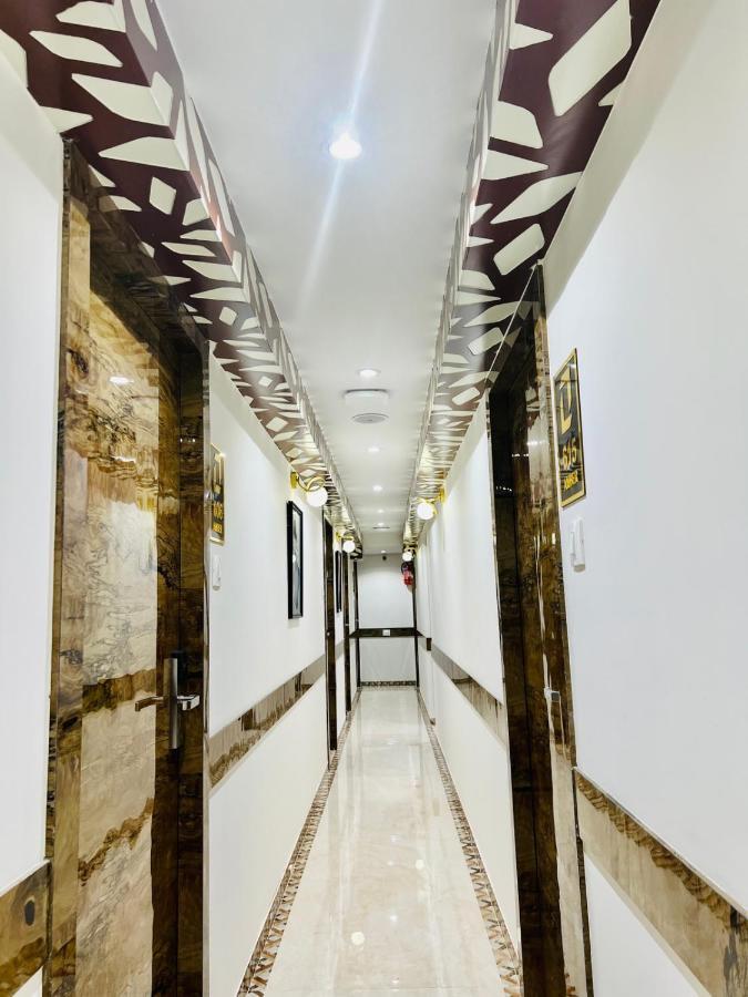 Hotel Larmont Luxury Mumbai Exterior photo