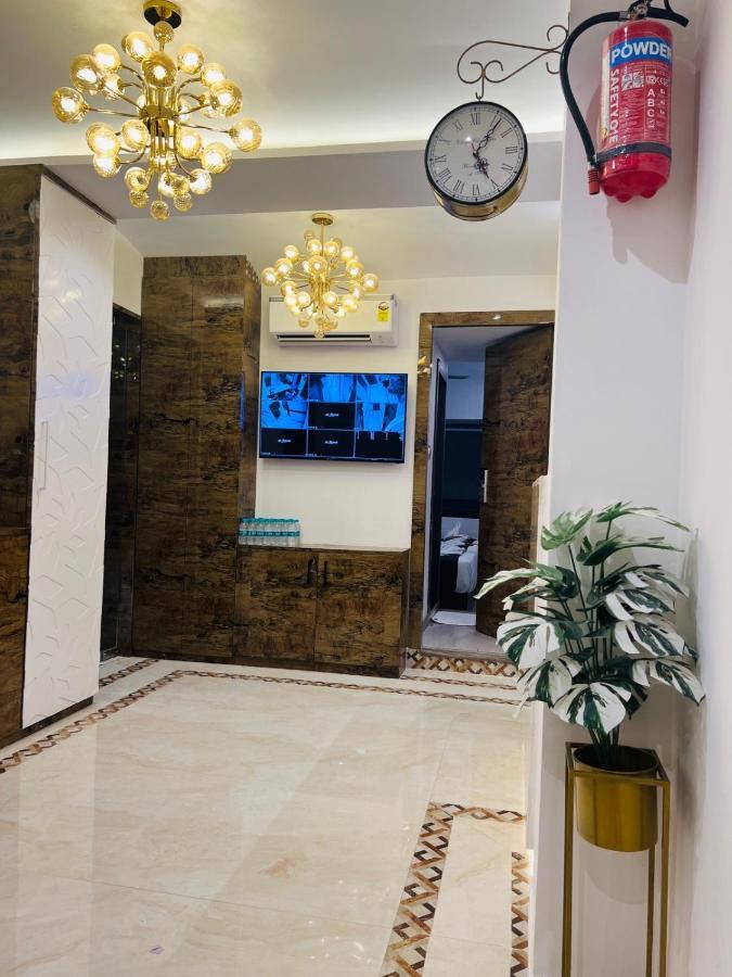 Hotel Larmont Luxury Mumbai Exterior photo