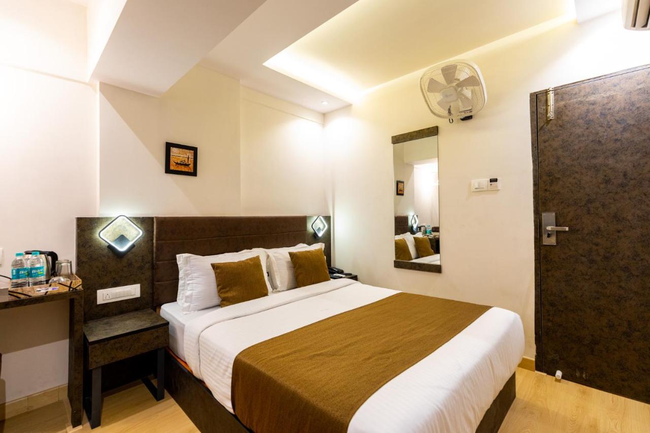 Hotel Larmont Luxury Mumbai Exterior photo
