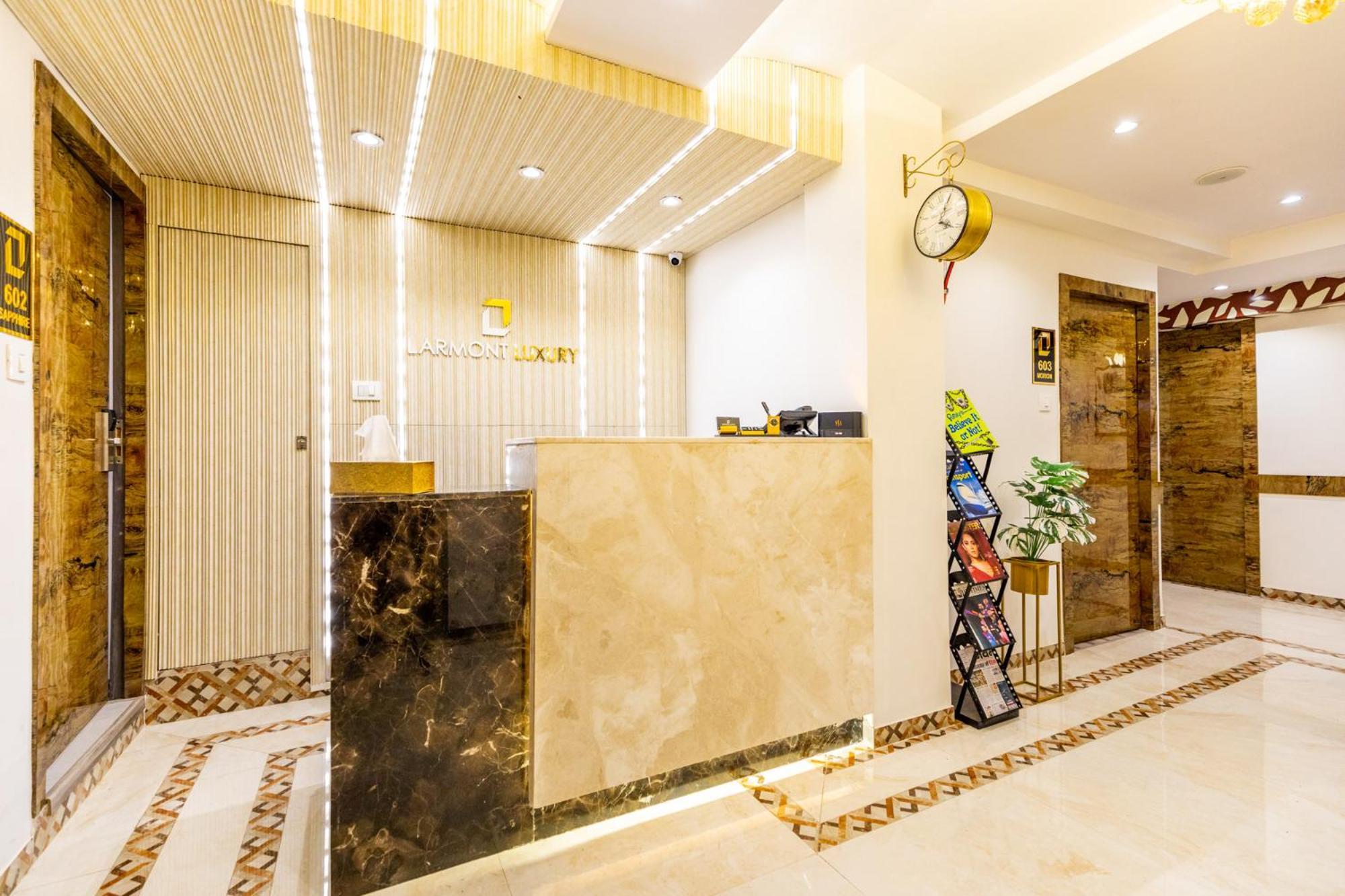 Hotel Larmont Luxury Mumbai Exterior photo