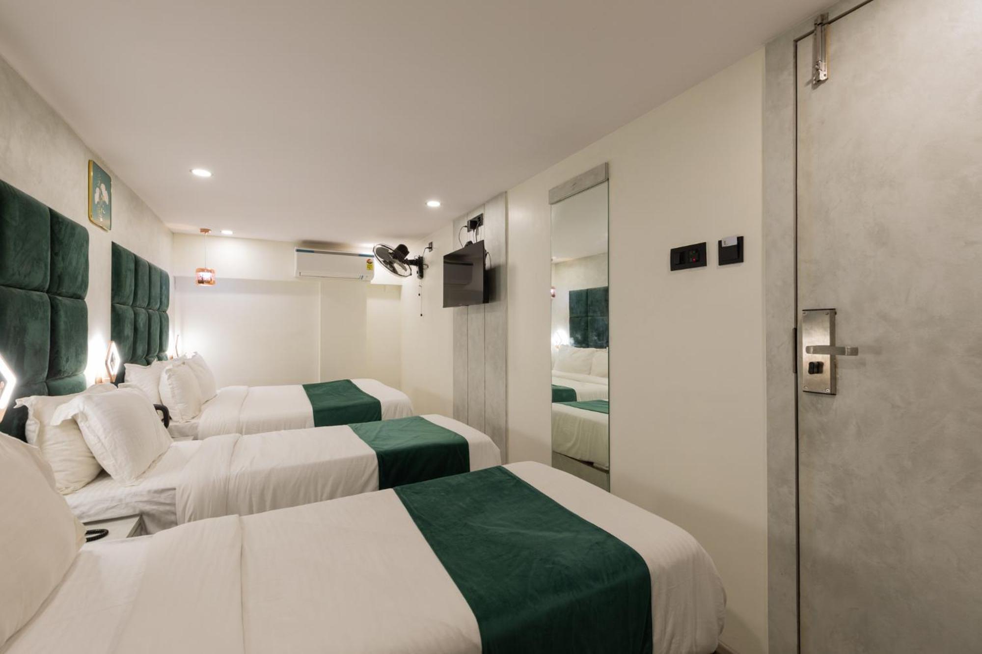 Hotel Larmont Luxury Mumbai Exterior photo