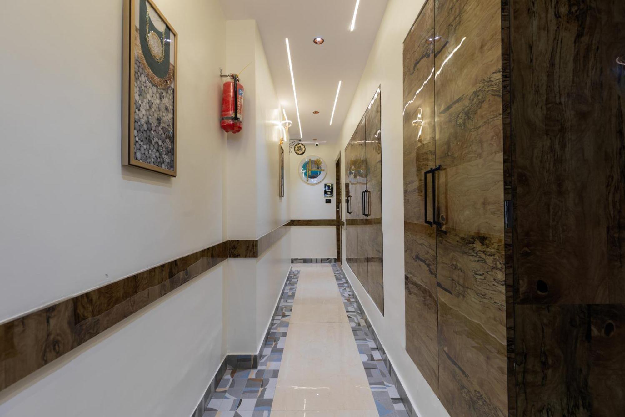 Hotel Larmont Luxury Mumbai Exterior photo