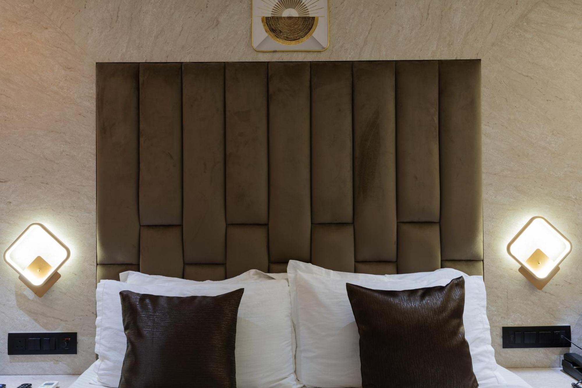 Hotel Larmont Luxury Mumbai Exterior photo